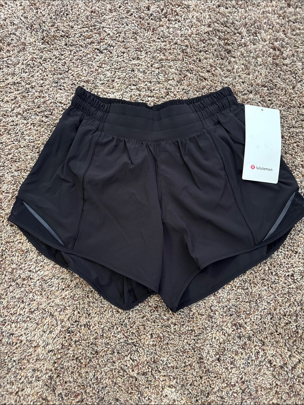 Lululemon Black Hotty Hot 4" Lined Shorts Size 6 NWT New With Tags